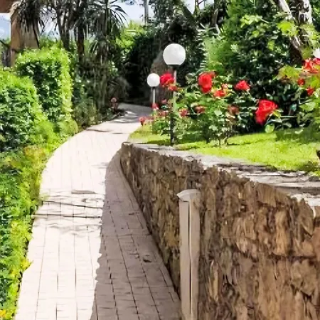 Monolocale Panorama By Interhome