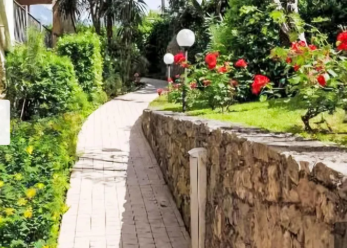 Monolocale Panorama By Interhome